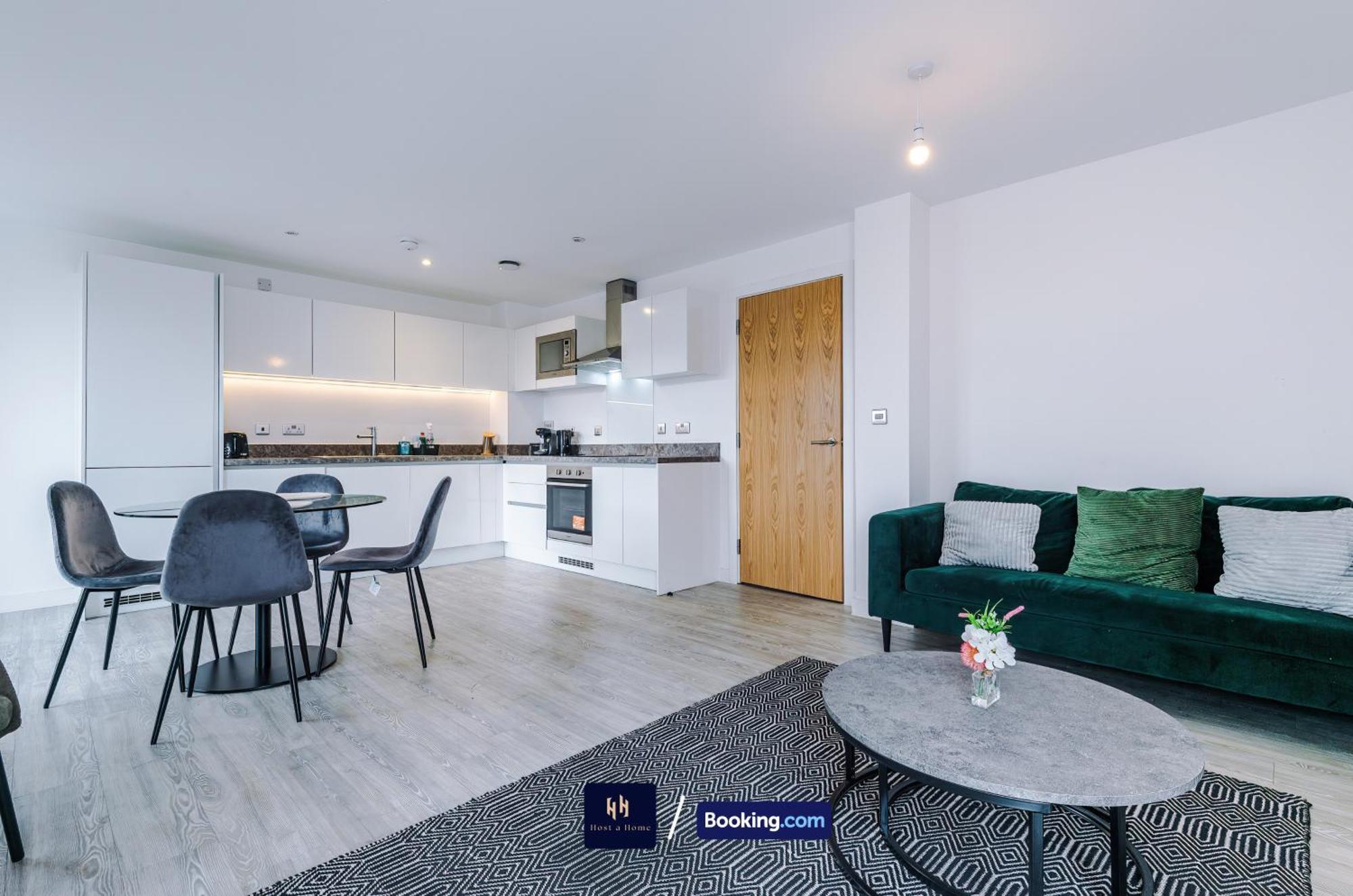 Modern 2 Bed With Balcony By Host A Apartamento *